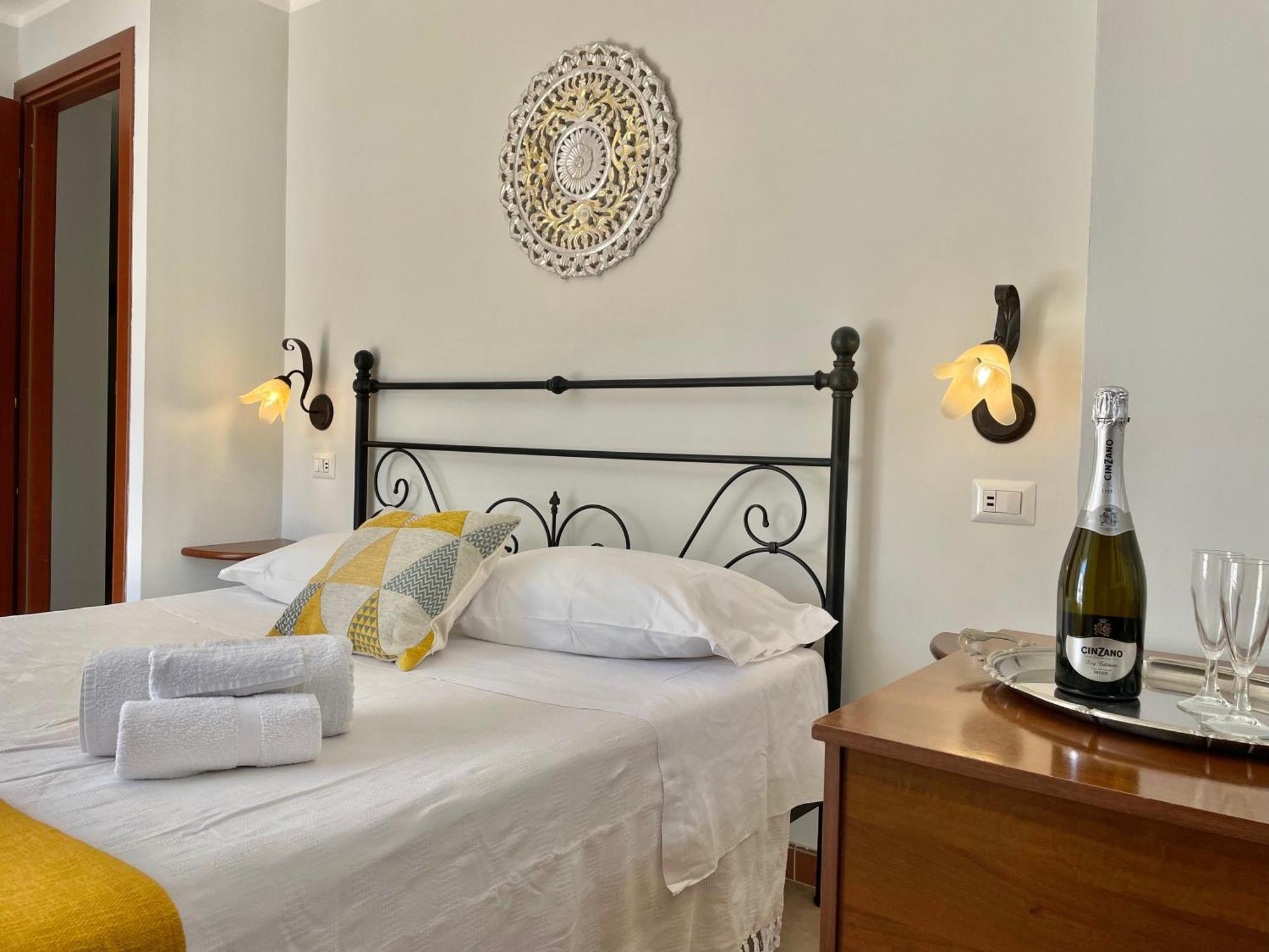 Casa Orchidea * Letoianni